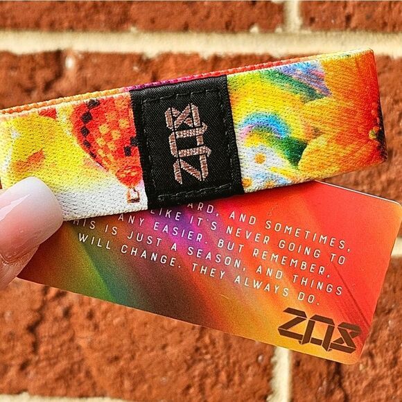 ZOX "IT'S JUST A SEASON" #695 LUMI artist sunflower collectible med wristband - Picture 3 of 6
